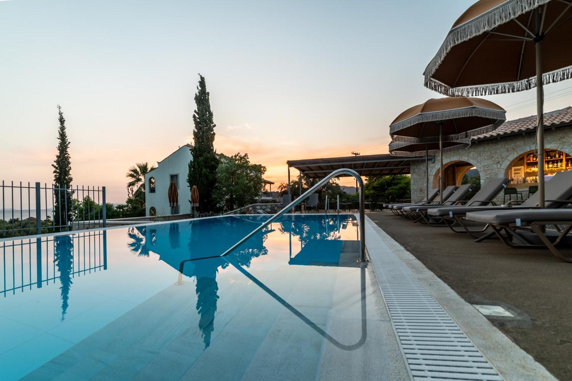 Olympia Zervea Studios With Pool - Apartment Кардамили Экстерьер фото